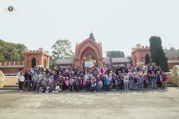 Students and teachers on a school trip